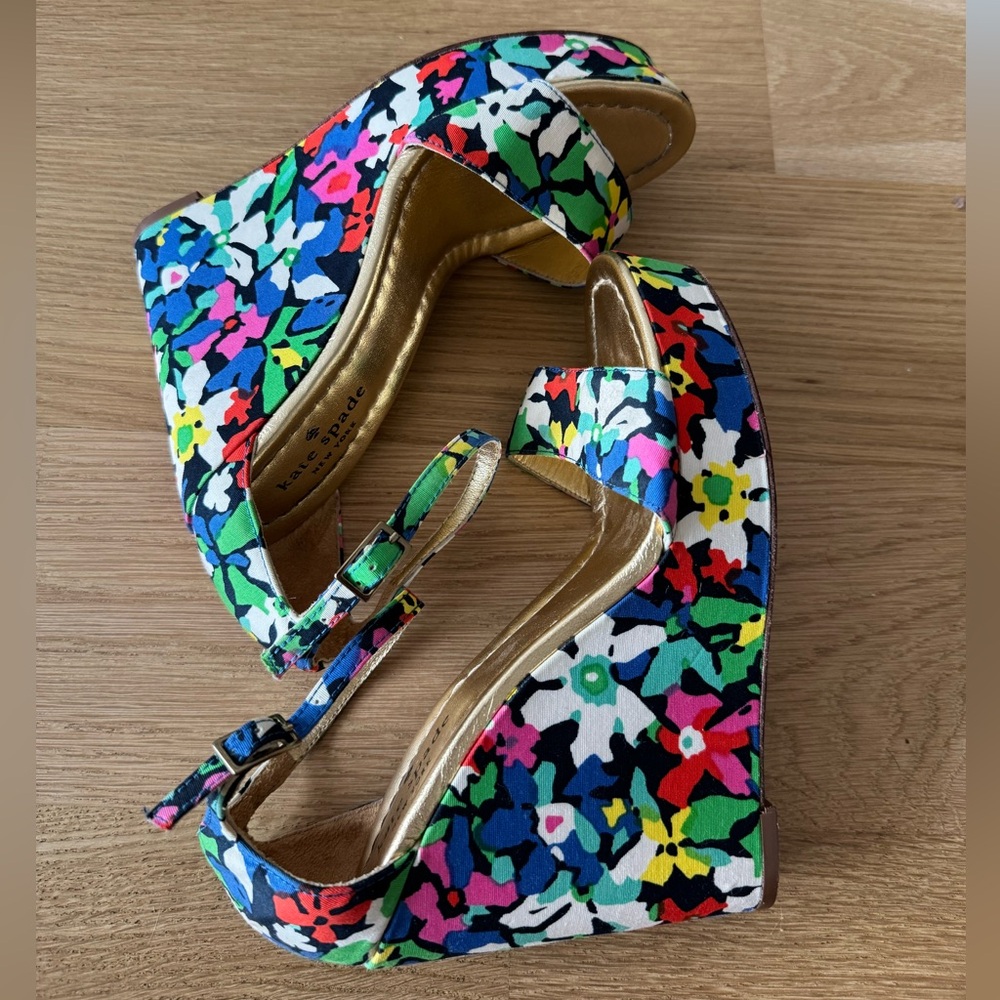 Kate Spade Multicolor Floral Dabney Wedge Heels Size 7